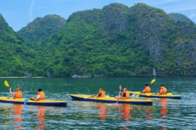 Hanoi - Halong Bay - Lan Ha bay - Dark and Bright Cave (L, D)